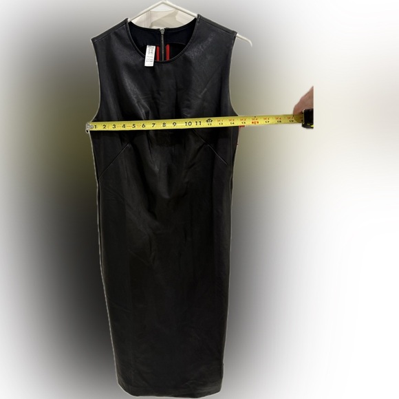 Spanx Faux Leather Fitted Dress Luxe Black Size Small NWT - Picture 2 of 9